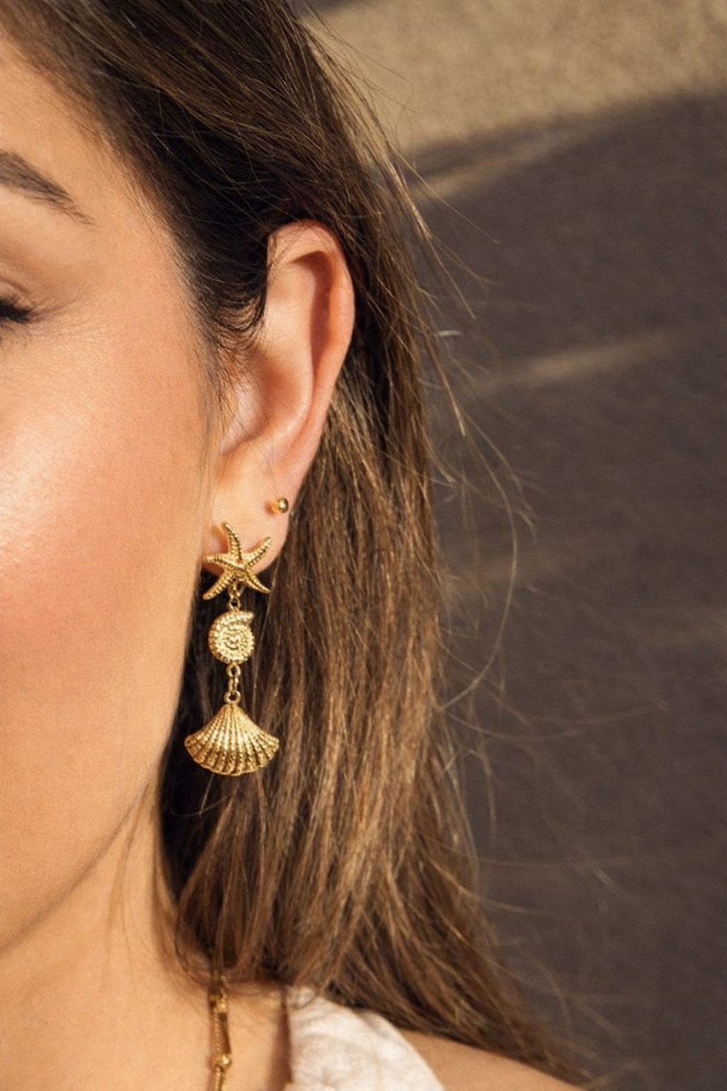 Boucles d'oreilles coquillages dorées